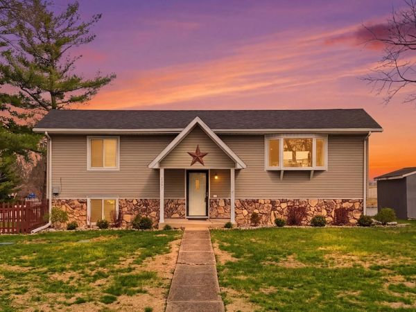2521 Rocky Lane, New London, IA 52645