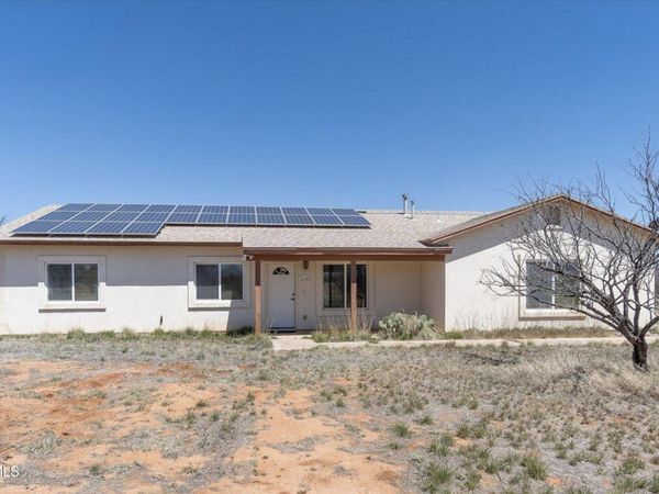 10193 E Windtalker Road, Hereford, AZ 85615