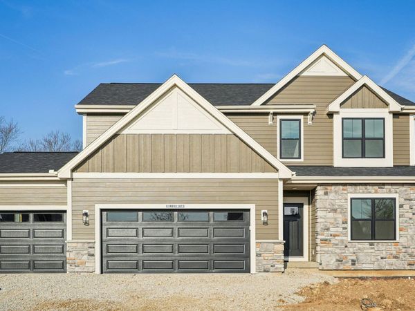 W149N11973 Red Holly Dr, Germantown, WI 53022