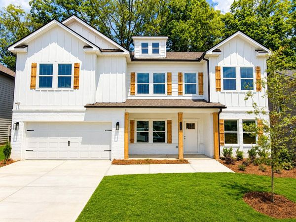 1398 Firelight Way, Ooltewah, TN 37363