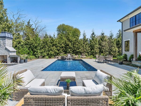 250 Osprey Nest Road, Greenport, NY 11944