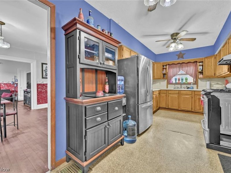 112 Adams Street , Wellington, OH 44090 Photo 5