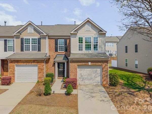 2419 Diplomat Lane, Charlotte, NC 28210