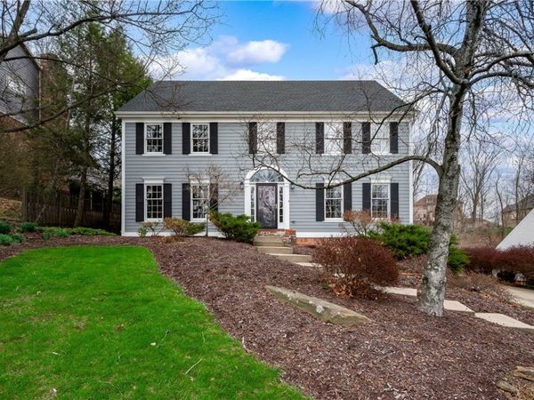 2395 Traci Dr , Pittsburgh, PA 15237