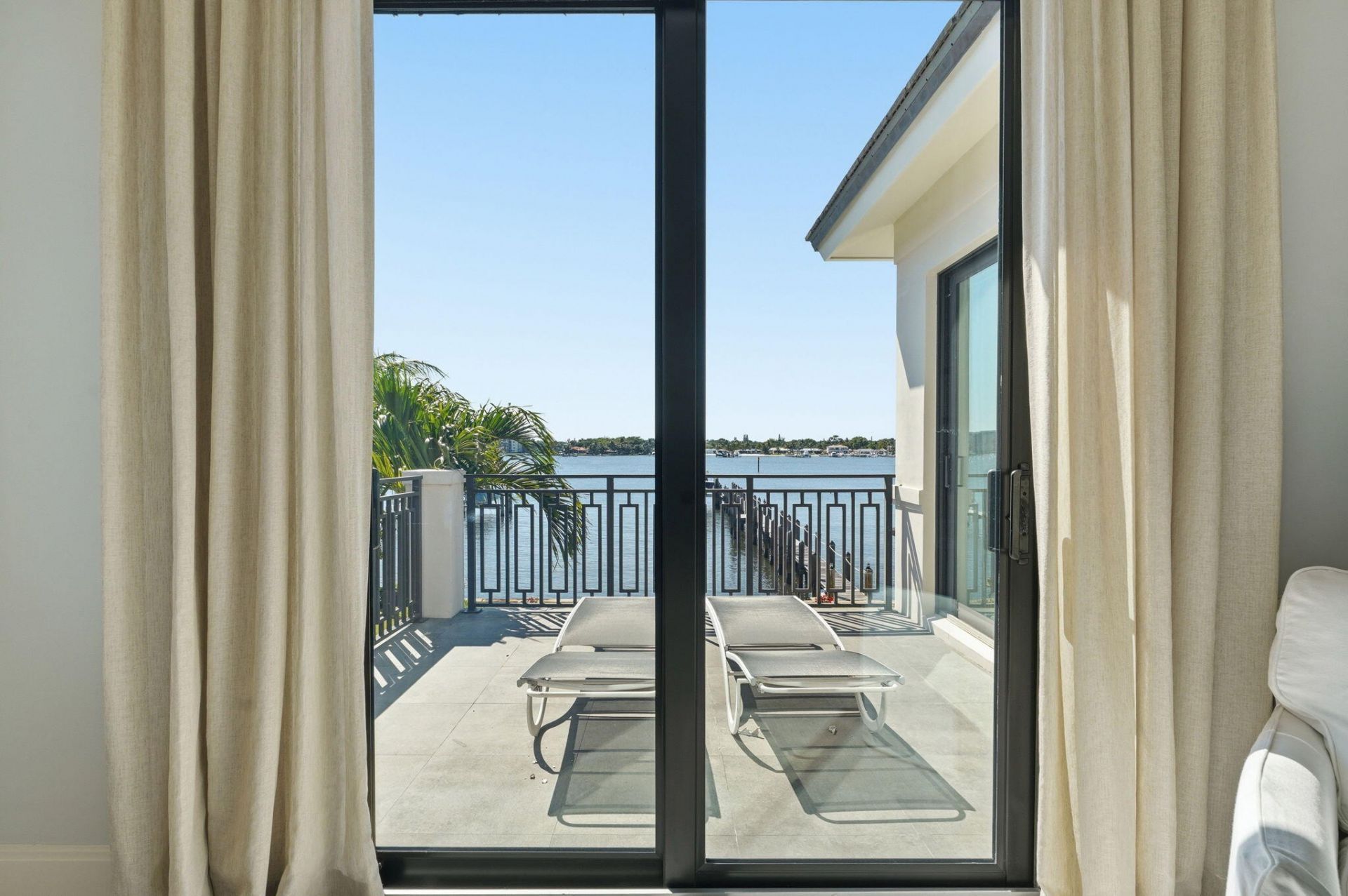 825 W Oyster Lane, Lantana, FL 33462 Photo