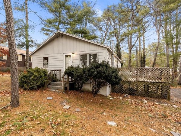 6 Cardinal Ave, Wareham, MA 02538