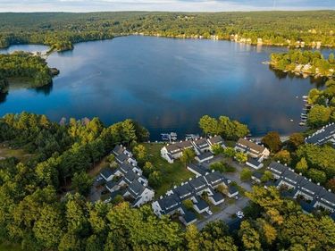 210 Beacon Park, Unit 210, Webster, MA 01570