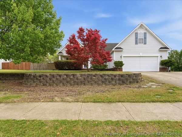 121 Van Buren Drive, Raeford, NC 28376