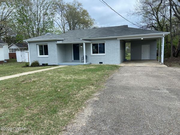237 E Third Street , Henderson, TN 38340