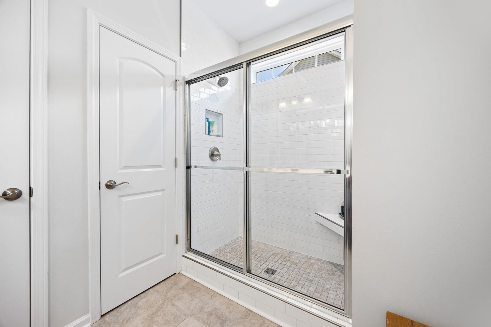 400 Camberly Dr. Photo 12