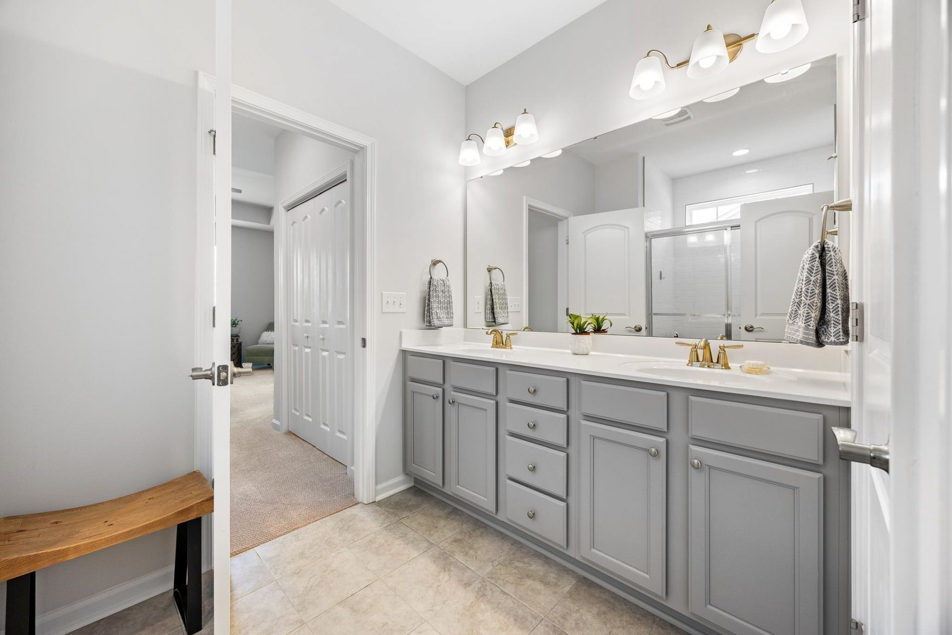 400 Camberly Dr. Photo 13