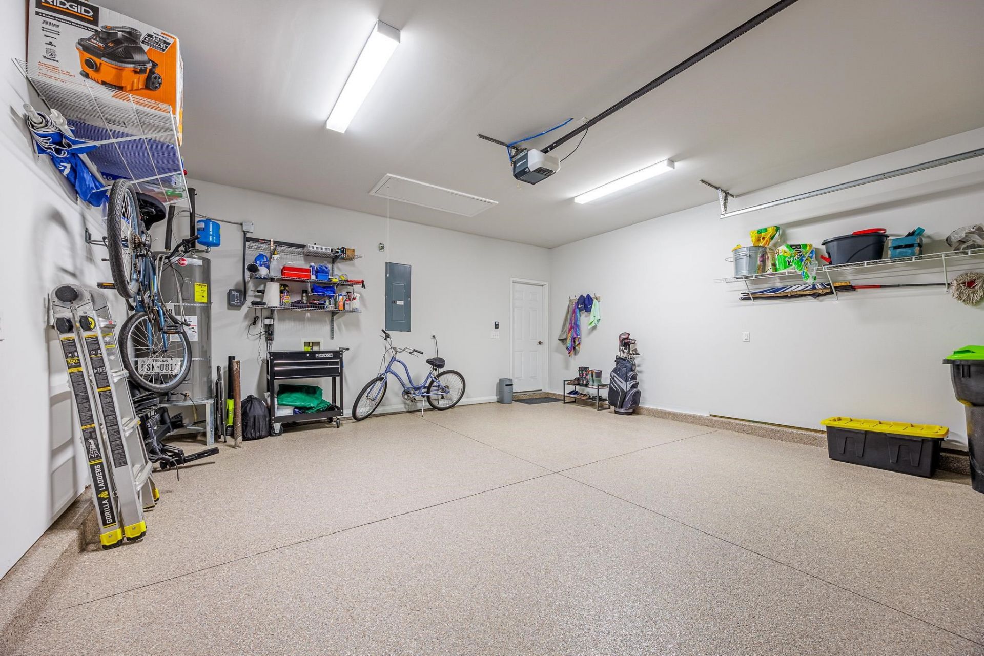 400 Camberly Dr. Photo 16