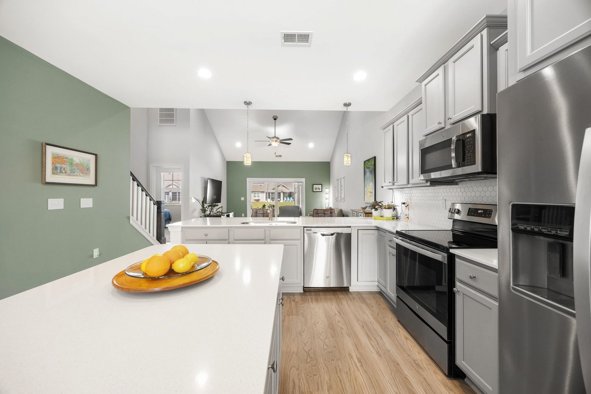 400 Camberly Dr. Photo 27