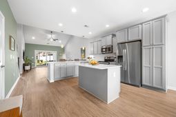 400 Camberly Dr. photo 4