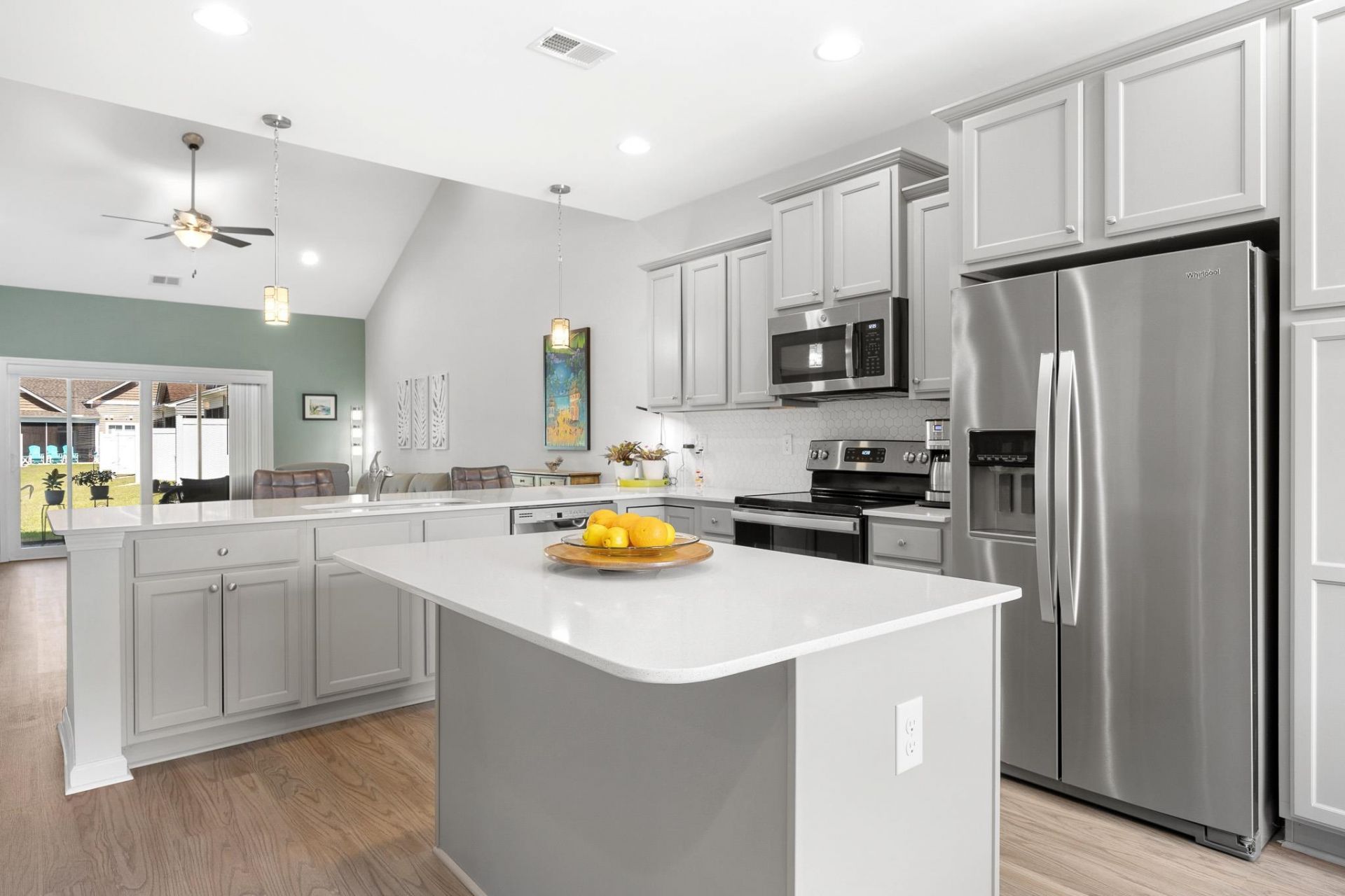 400 Camberly Dr. Photo 30