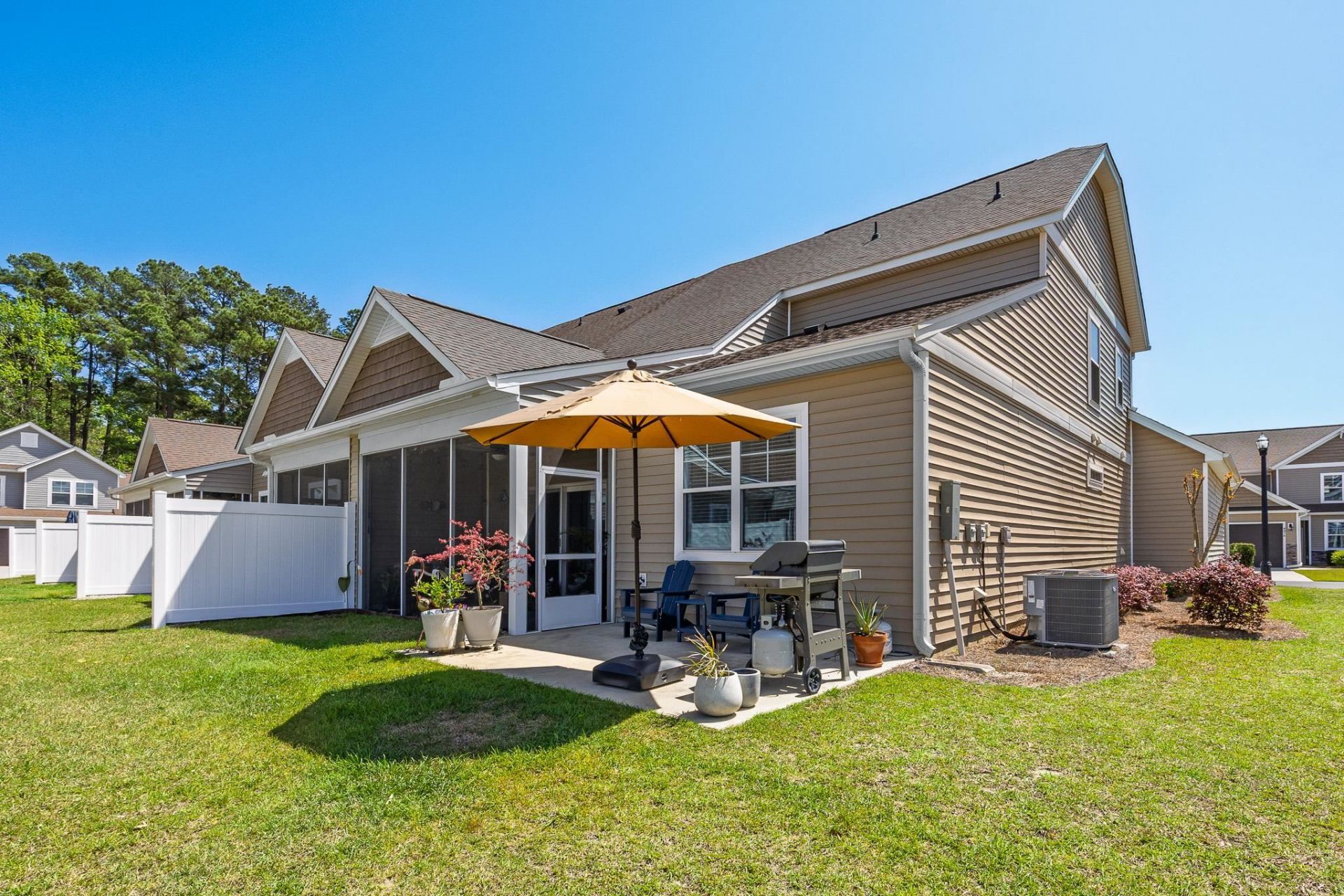 400 Camberly Dr. Photo 38