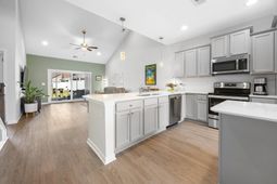 400 Camberly Dr. photo 4