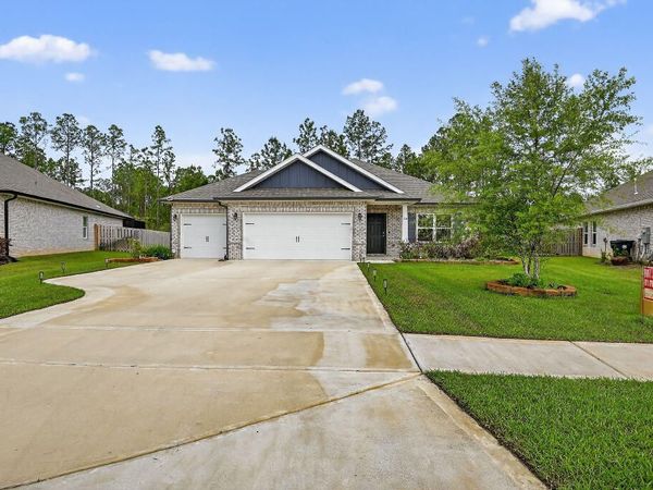 102 Polaris Place, Freeport, FL 32439