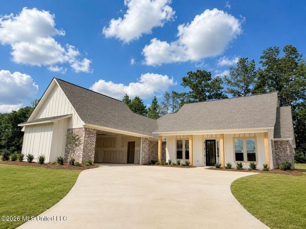 725 Celadon Street, Brandon, MS 39042