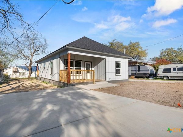 214 Spindletop Street, Gatesville, TX 76528