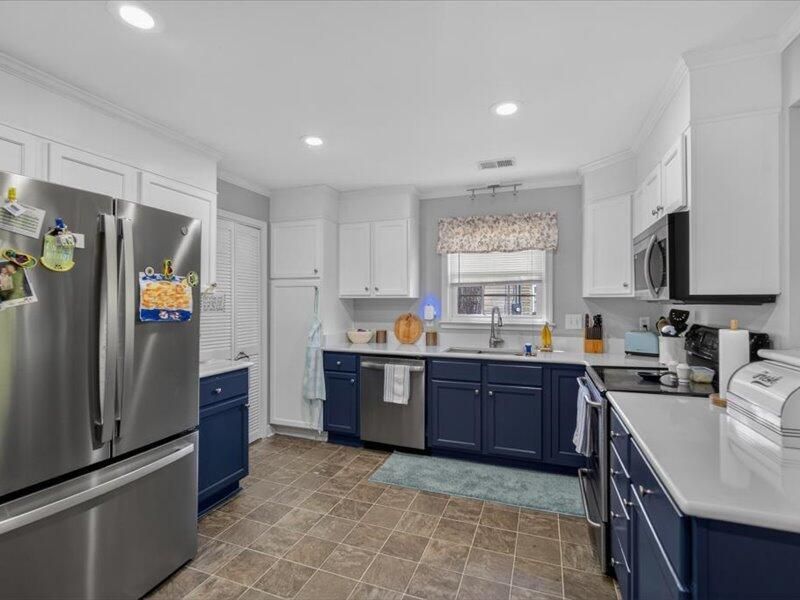 227 Birch Avenue Photo 10