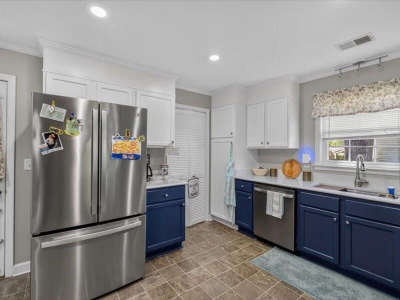 227 Birch Avenue Photo 11