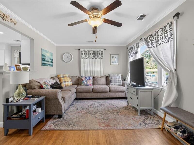 227 Birch Avenue Photo 8