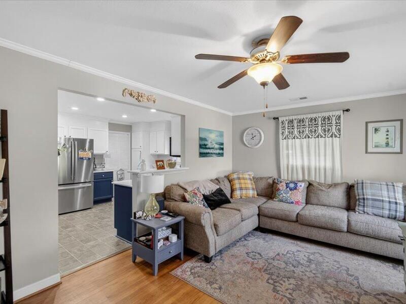 227 Birch Avenue Photo 9