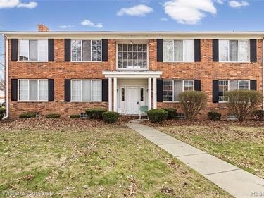 29484 Hoover Road , Warren, MI 48093