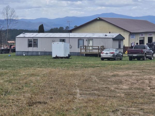 5412 U.S. 64 , Copperhill, TN 37317