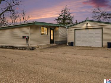 57 Carter Lake Club, Council Bluffs, IA 51501