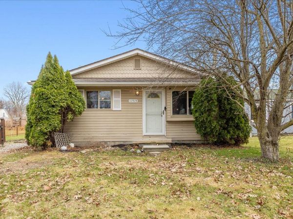 11515 Whitehorn Street, Romulus, MI 48174