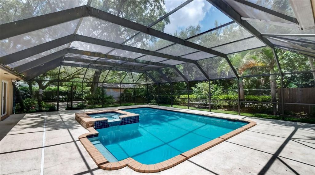 10890 SW 83rd Avenue, Miami, FL 33156 Photo