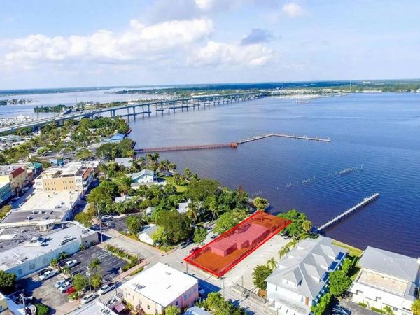 101 S Colorado Avenue, Stuart, FL 34997