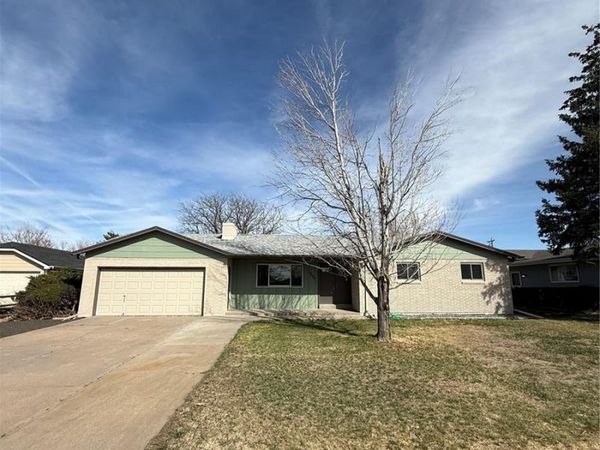 1654 Longbranch Street , Strasburg, CO 80136