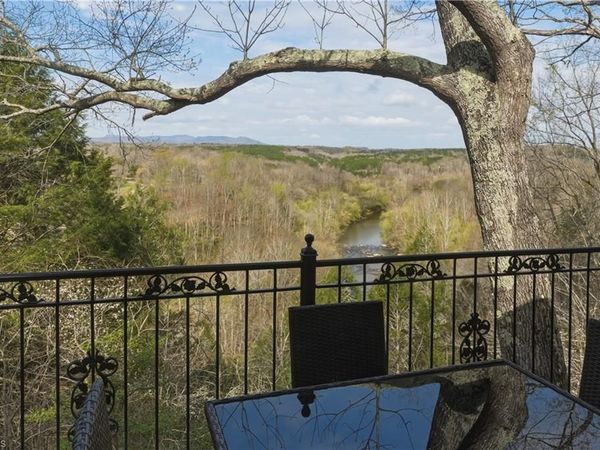 1746 Blackwell Road, Walnut Cove, NC 27052