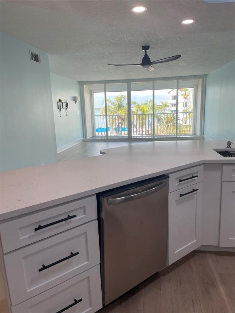 5277 Isla Key Boulevard S, Unit 321, Saint Petersburg, FL 33715 Photo