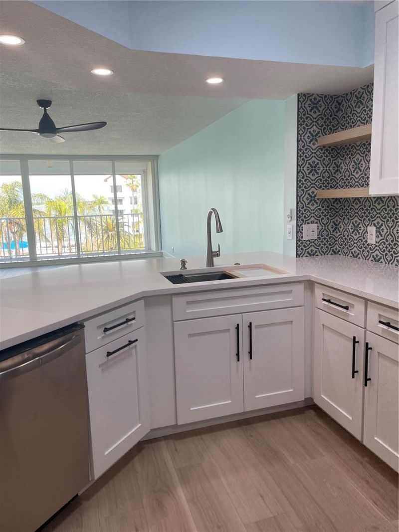 5277 Isla Key Boulevard S, Unit 321, Saint Petersburg, FL 33715 Photo