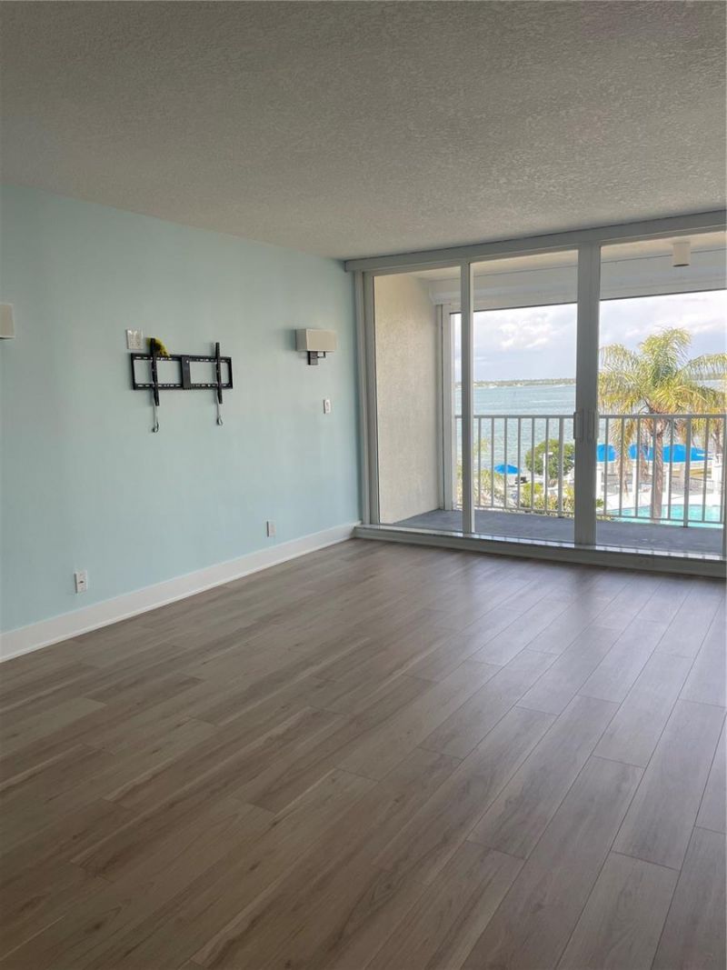 5277 Isla Key Boulevard S, Unit 321, Saint Petersburg, FL 33715 Photo