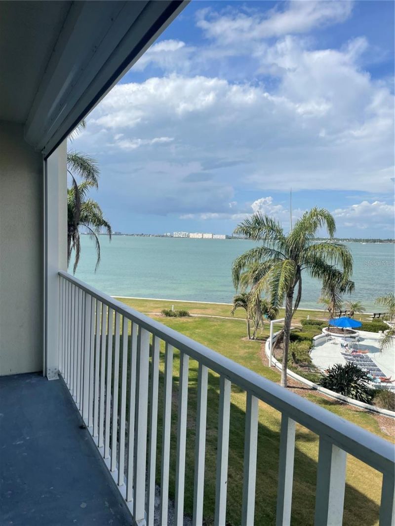 5277 Isla Key Boulevard S, Unit 321, Saint Petersburg, FL 33715 Photo