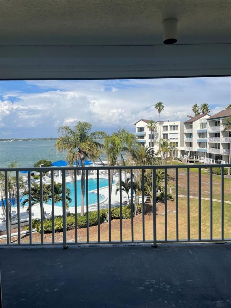 5277 Isla Key Boulevard S, Unit 321, Saint Petersburg, FL 33715 Photo