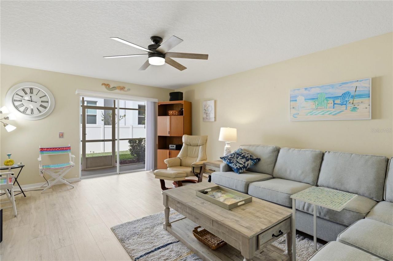 3871 Mariner Drive , Saint Petersburg, FL 33705 Photo