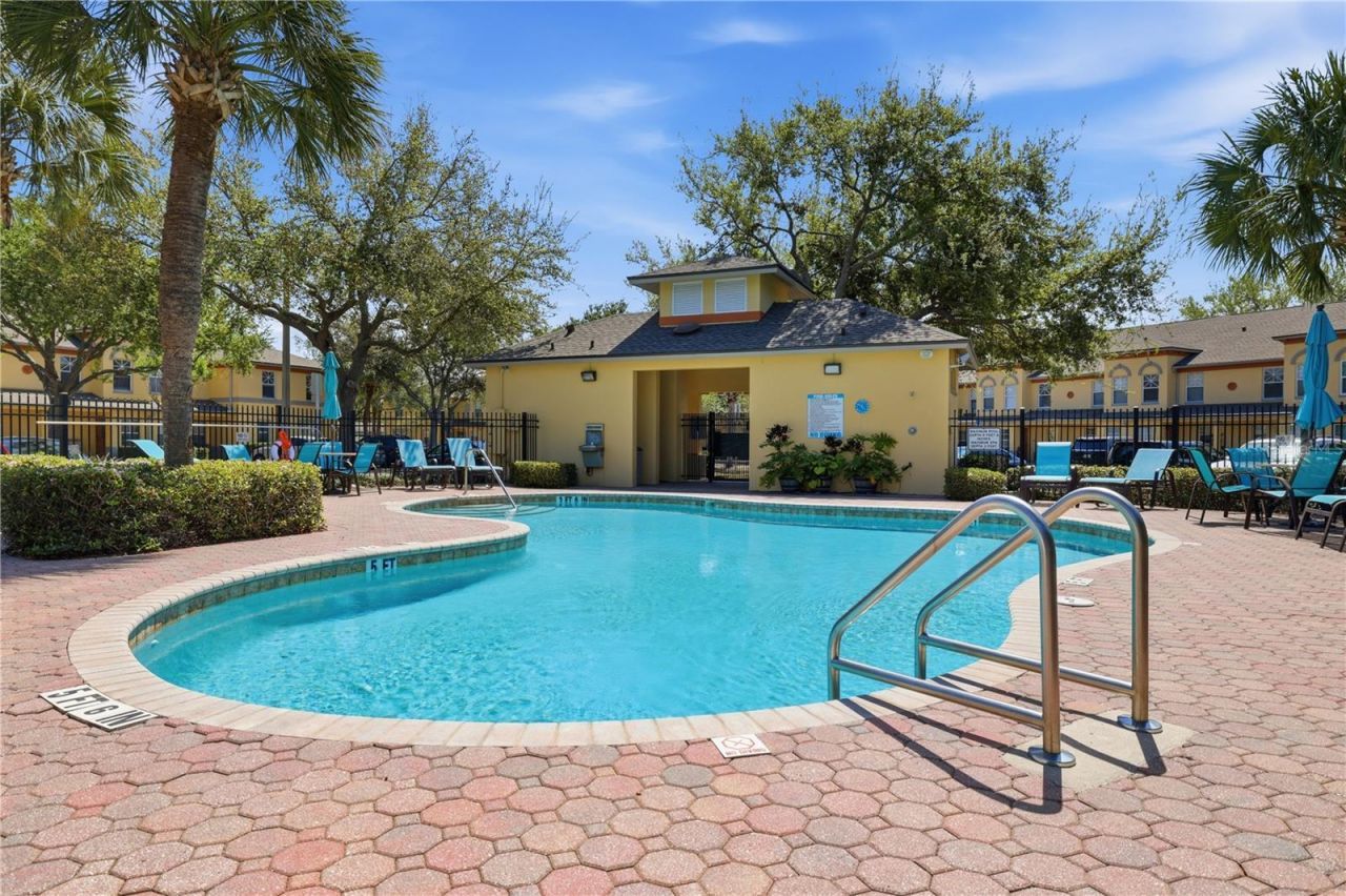 3871 Mariner Drive , Saint Petersburg, FL 33705 Photo