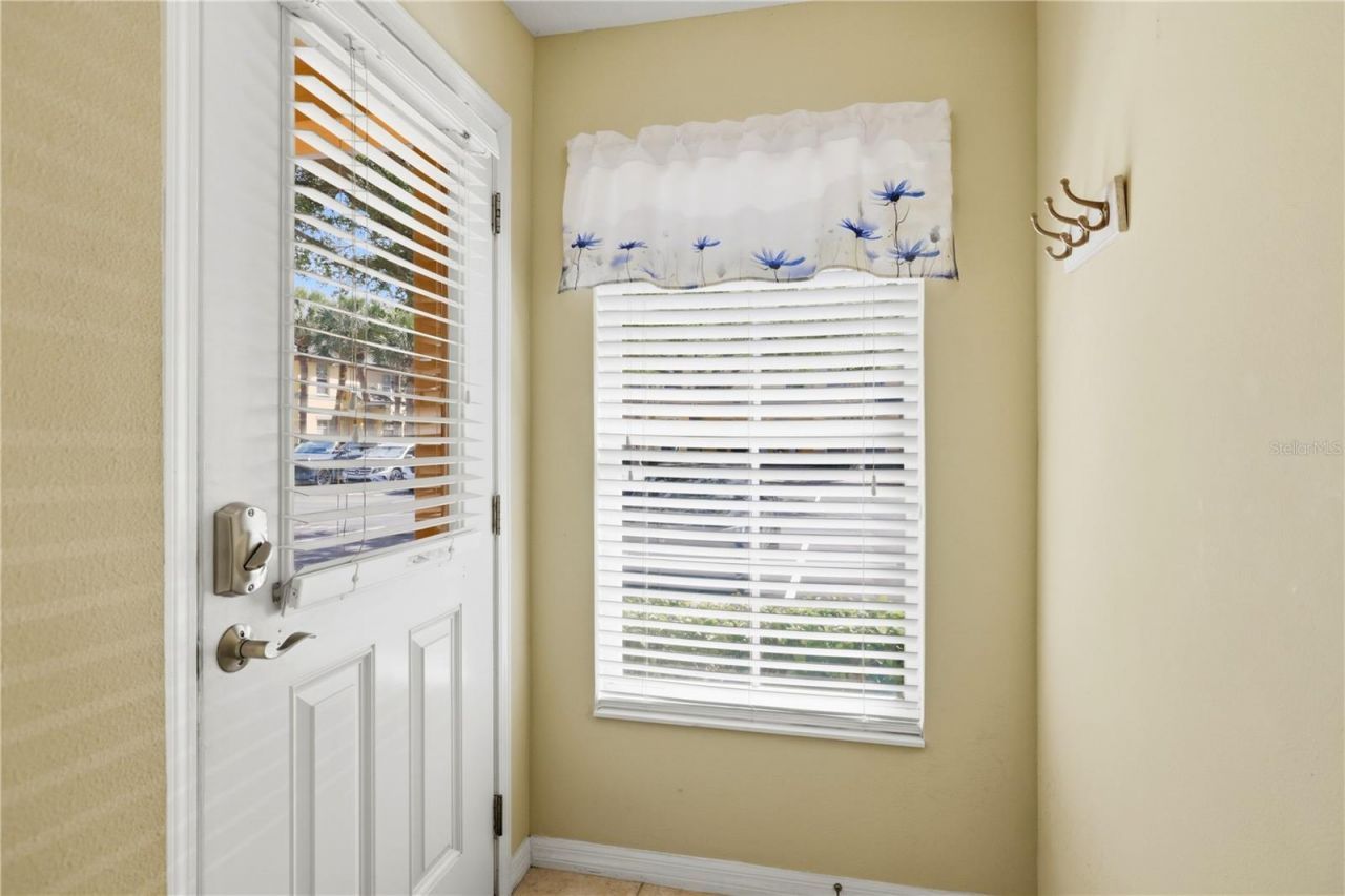 3871 Mariner Drive , Saint Petersburg, FL 33705 Photo