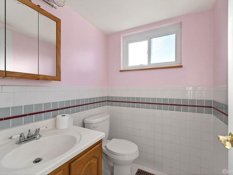 7064 Safari Drive, Huber Heights, OH 45424 Photo 13