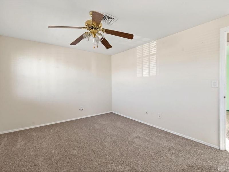 7064 Safari Drive, Huber Heights, OH 45424 Photo 17