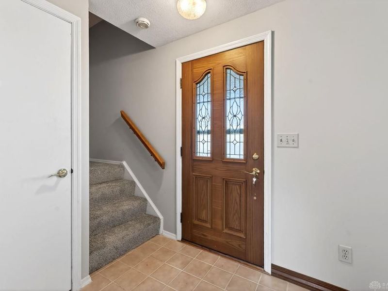 7064 Safari Drive, Huber Heights, OH 45424 Photo 4