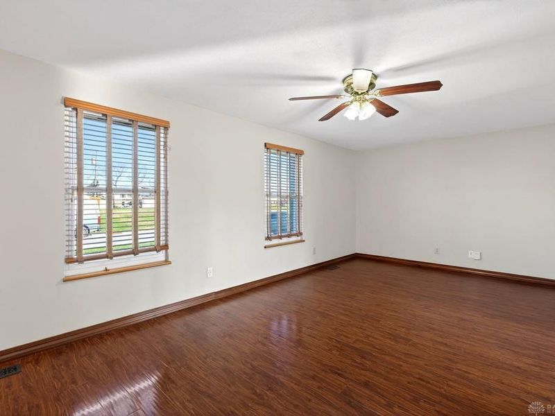 7064 Safari Drive, Huber Heights, OH 45424 Photo 6