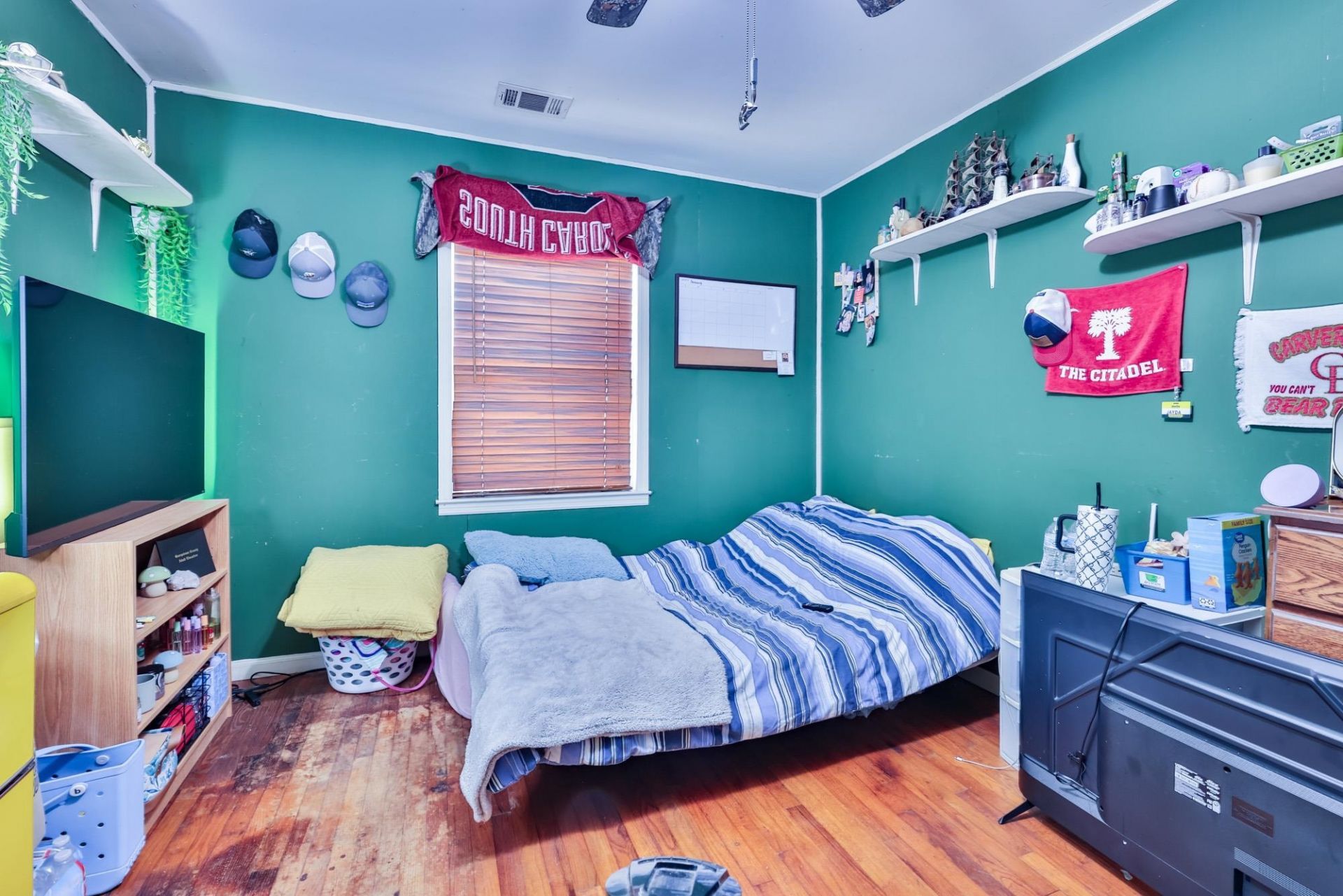 57 Jacobs Ave. Photo 15