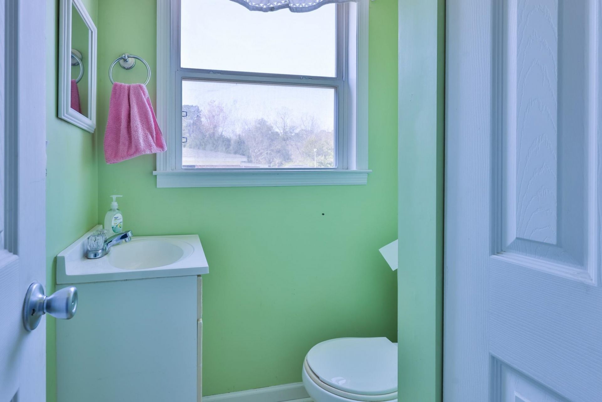 57 Jacobs Ave. Photo 19